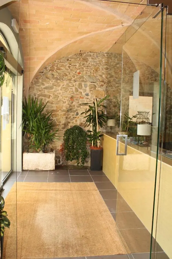 Hotel Spa Vilamont Garriguella 3*,